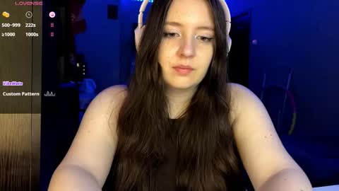 Marmulka or Mary online show from 10-13-25, 06:08