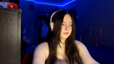 Marmulka or Mary online show from 11-17-25, 06:14