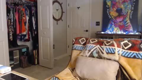 Snapshot of sassybeaver chatting on 02-04-25, 02:28 Trish online show from 02-04-25, 02:28