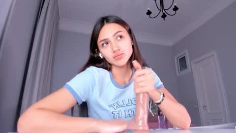 Snapshot of sassynova chatting on 11-14-25, 02:49 Ksenya online show from 11-14-25, 02:49