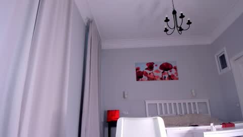 Snapshot of sassynova chatting on 11-21-25, 03:05 Ksenya online show from 11-21-25, 03:05