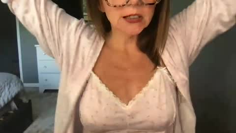 sassynsweetmilf online show from 06-16-26, 01:47