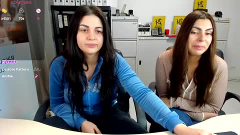 Snapshot of sassytiff chatting on 12-23-24, 03:44 sassytiff online show from 12-23-24, 03:44