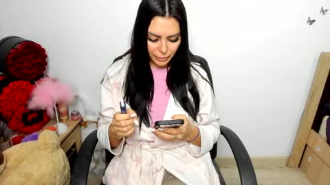 Snapshot of sassytiff chatting on 05-14-26, 10:44 sassytiff online show from 05-14-26, 10:44
