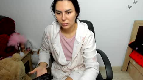 Snapshot of sassytiff chatting on 06-06-26, 10:42 sassytiff online show from 06-06-26, 10:42