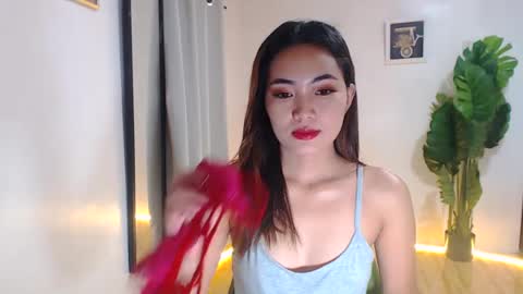 Snapshot of sasy_ritchel chatting on 01-14-25, 06:56 Thessavageee online show from 01-14-25, 06:56