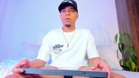 Snapshot of satanas_333 chatting on 02-22-26, 10:52 online show from 02-22-26, 10:52