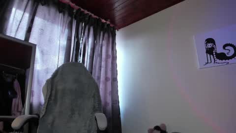    im expecting 300 thumbs up on my altar online show from 01-28-25, 09:50