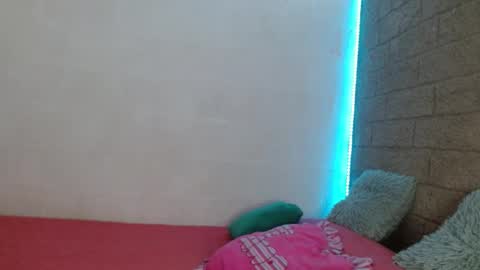 Sativa online show from 12-17-24, 05:47