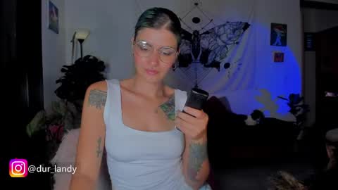 Snapshot of satomimori chatting on 05-11-26, 12:27 im Jessi Independet Model online show from 05-11-26, 12:27