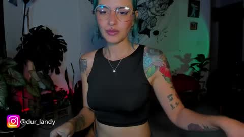 Snapshot of satomimori chatting on 05-31-26, 01:36 im Jessi Independet Model online show from 05-31-26, 01:36