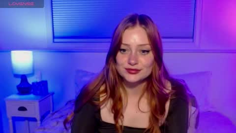 Snapshot of satrinarose chatting on 12-27-24, 10:01 Rose online show from 12-27-24, 10:01