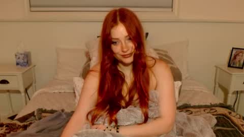 Snapshot of satrinarose chatting on 01-14-25, 08:31 Rose online show from 01-14-25, 08:31