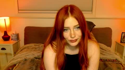 Snapshot of satrinarose chatting on 01-15-25, 03:22 Rose online show from 01-15-25, 03:22