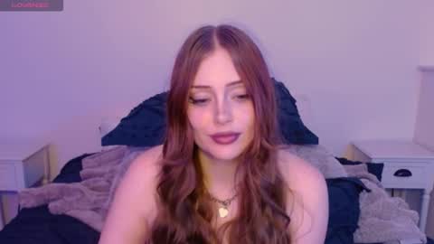 Snapshot of satrinarose chatting on 09-17-25, 08:27 Rose online show from 09-17-25, 08:27