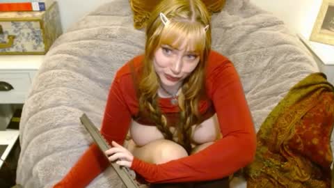 Snapshot of satrinarose chatting on 11-15-25, 08:16 Rose online show from 11-15-25, 08:16