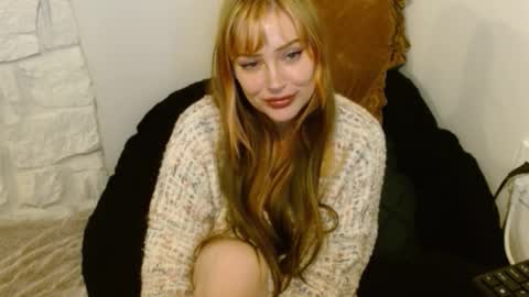 Snapshot of satrinarose chatting on 11-24-25, 01:49 Rose online show from 11-24-25, 01:49