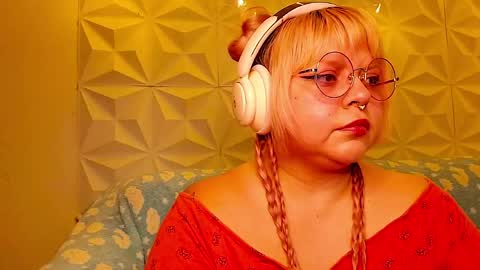 Gina George online show from 05-10-26, 10:15