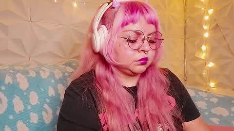 Gina George online show from 05-24-26, 10:26