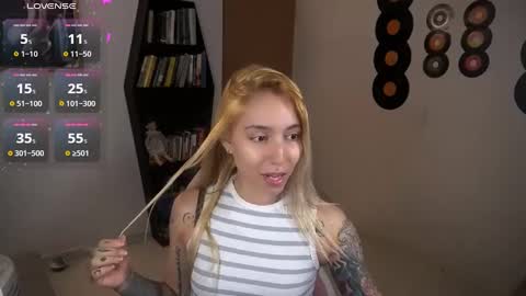 Snapshot of saucy_jenn1 chatting on 09-16-25, 04:46 I AM JENN online show from 09-16-25, 04:46