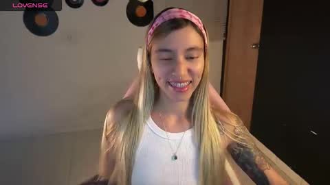 Snapshot of saucy_jenn1 chatting on 06-01-26, 03:08 I AM JENN online show from 06-01-26, 03:08