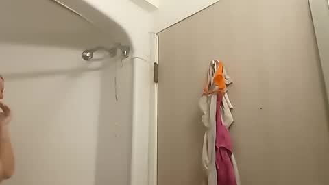 SnowBunny online show from 01-19-25, 12:49