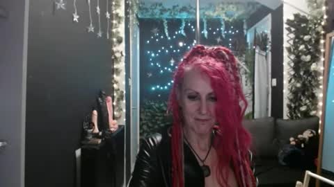 SaucySky online show from 09-30-25, 08:36