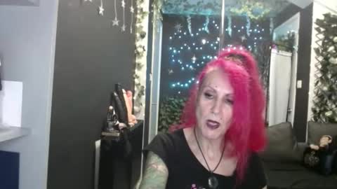 SaucySky online show from 11-05-25, 08:53