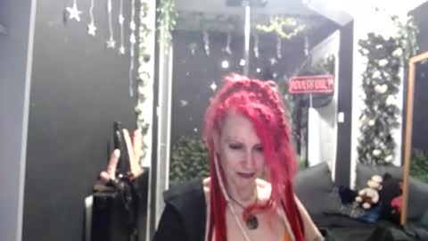 SaucySky online show from 04-08-26, 09:26