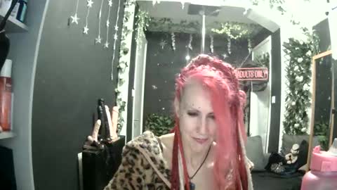 SaucySky online show from 04-20-26, 09:05