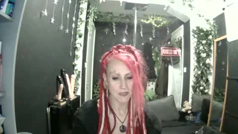 Snapshot of saucysky chatting on 05-23-26, 12:38 SaucySky online show from 05-23-26, 12:38