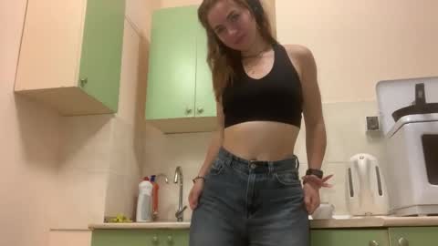Snapshot of saundrayeeloy chatting on 09-30-25, 06:02 Martha online show from 09-30-25, 06:02