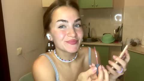 Snapshot of saundrayeeloy chatting on 10-10-25, 03:22 Martha online show from 10-10-25, 03:22