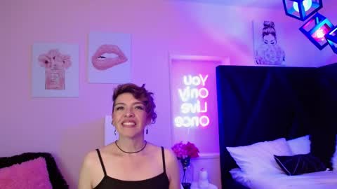 Snapshot of sauvage_lilith chatting on 12-01-25, 08:14 lilith online show from 12-01-25, 08:14