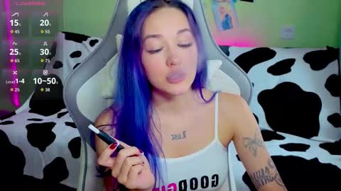 Ariel online show from 10-07-25, 02:53