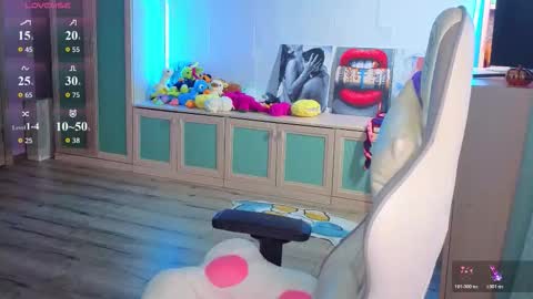 Snapshot of savage_lust_ chatting on 12-02-25, 03:34 Ariel online show from 12-02-25, 03:34