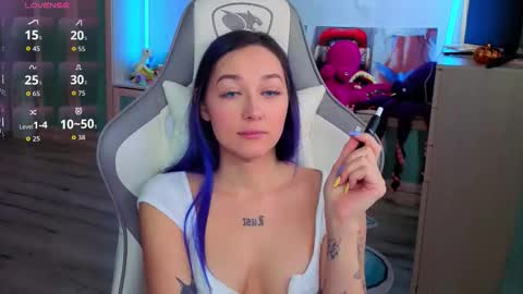 Snapshot of savage_lust_ chatting on 12-16-25, 04:39 Ariel online show from 12-16-25, 04:39