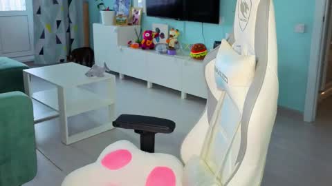 Ariel online show from 02-11-26, 03:00