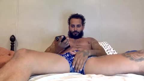 Snapshot of savagebullxxx chatting on 05-24-26, 02:16 savagebullxxx online show from 05-24-26, 02:16