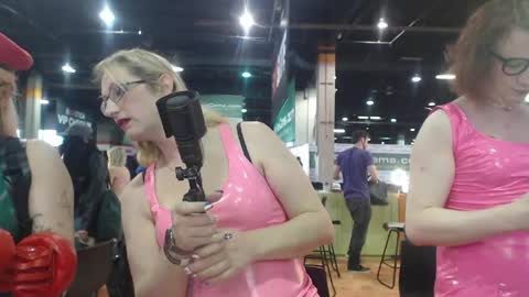 Savanah online show from 04-12-26, 06:02