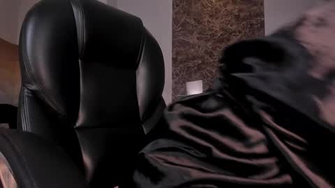 S a v a n n a h  online show from 10-10-25, 11:09