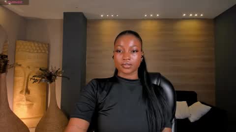 S a v a n n a h  online show from 11-20-25, 12:05