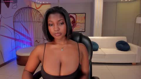 S a v a n n a h  online show from 11-24-25, 02:39