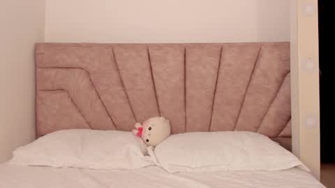 Savannahwildee online show from 11-03-25, 12:17