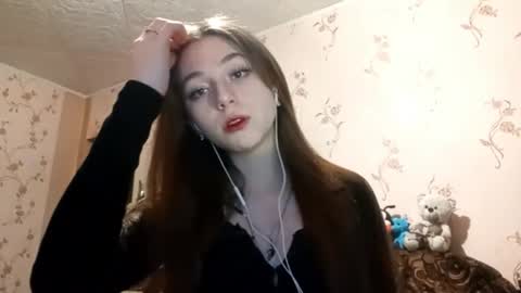 Sophie online show from 09-28-25, 02:11