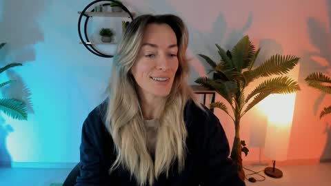 save the qween online show from 12-21-24, 05:03