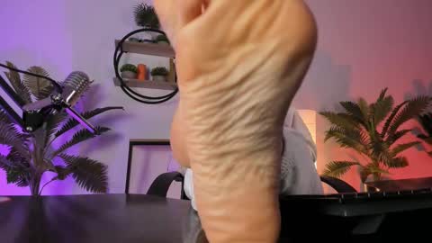 save the qween online show from 02-28-25, 08:53