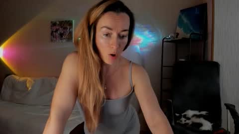 save the qween online show from 11-15-25, 07:05