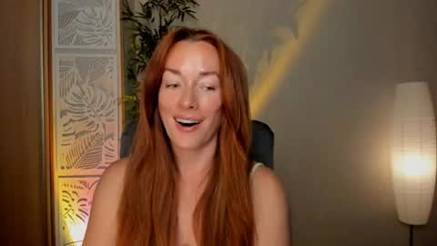 Snapshot of save_the_qween chatting on 06-15-26, 05:09 save the qween online show from 06-15-26, 05:09