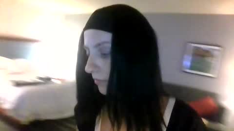 SavvySavage online show from 03-15-26, 07:25